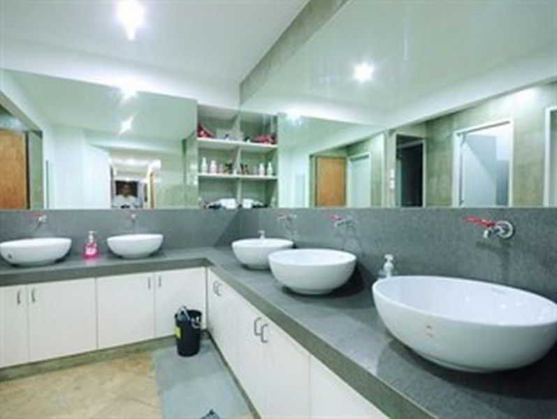 Mnl Boutique Hostel Makati City Dış mekan fotoğraf