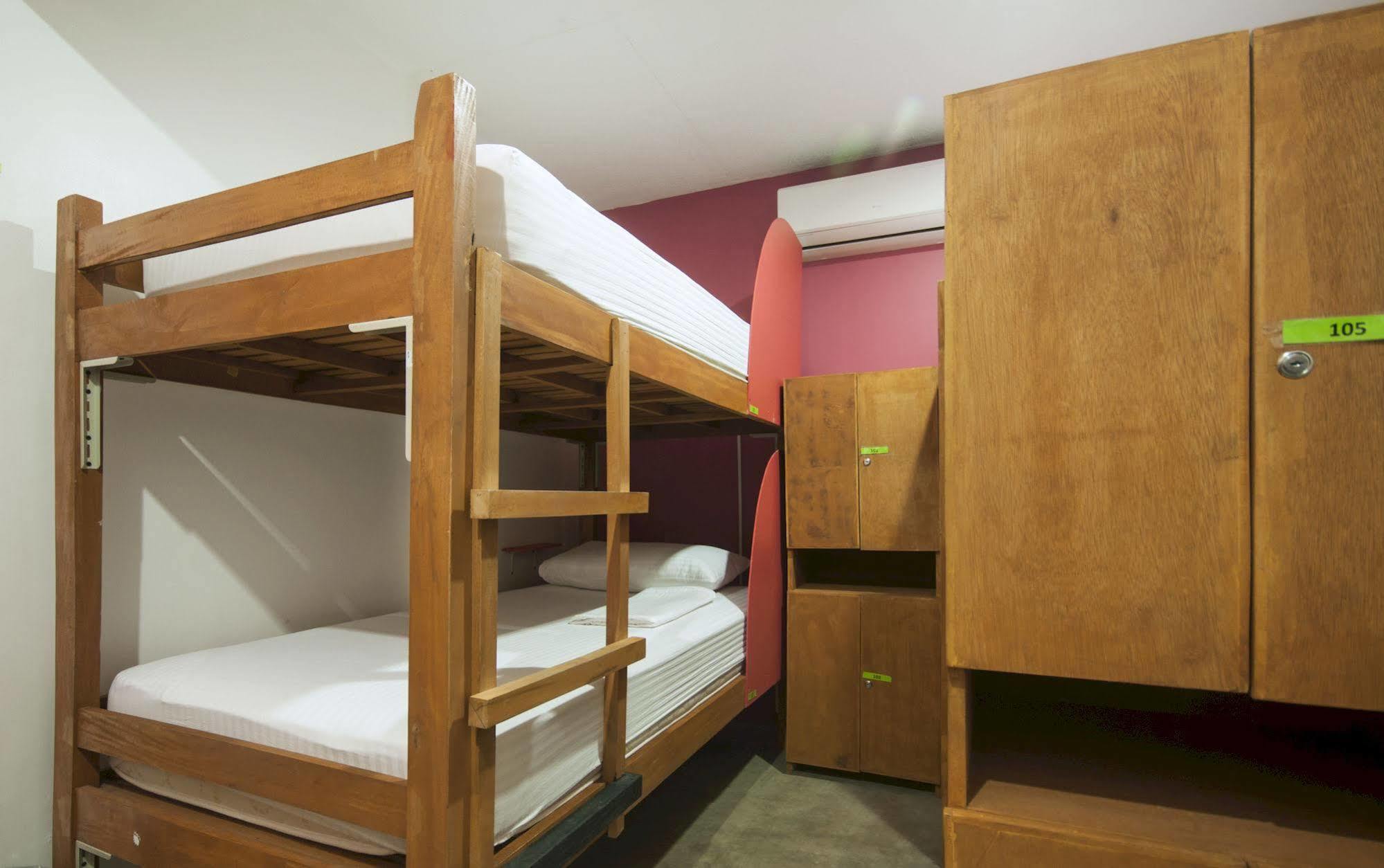 Mnl Boutique Hostel Makati City Dış mekan fotoğraf